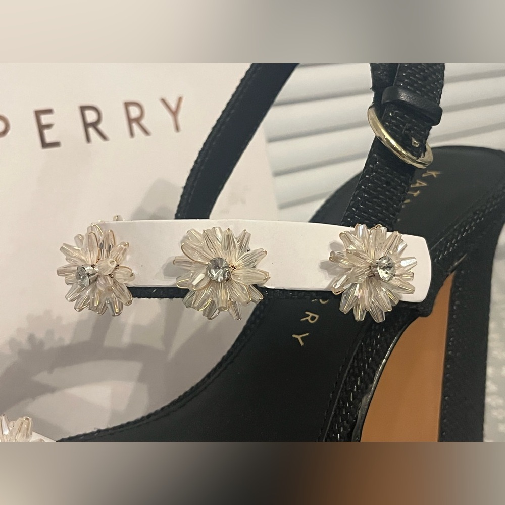 Katy Perry Black  Floral Sandals Heels new size 9 - Picture 4 of 16